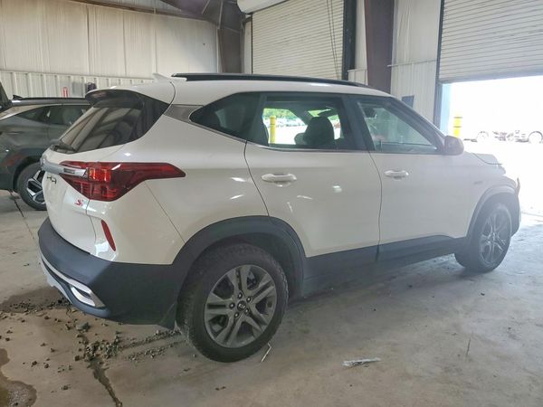 2021 KIA SELTOS S