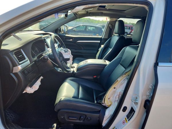 2019 TOYOTA HIGHLANDER SE/XLE