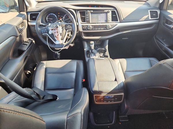 2019 TOYOTA HIGHLANDER SE/XLE
