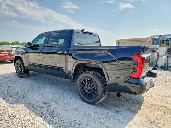 2024 TOYOTA TUNDRA