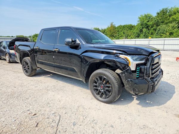 2024 TOYOTA TUNDRA