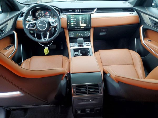 2025 JAGUAR F-PACE