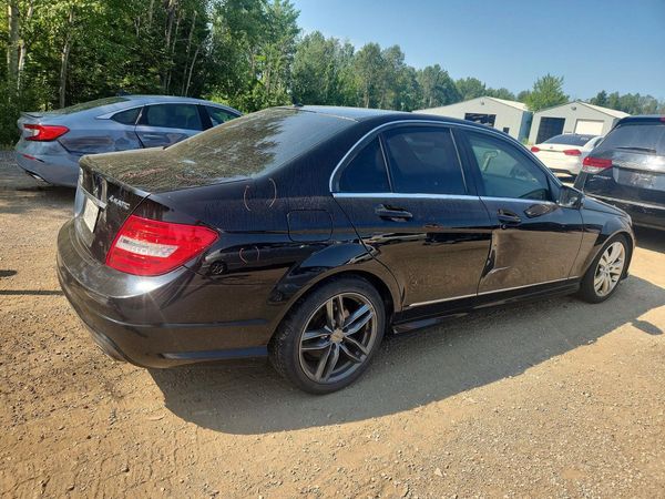 2013 MERCEDES-BENZ C C300