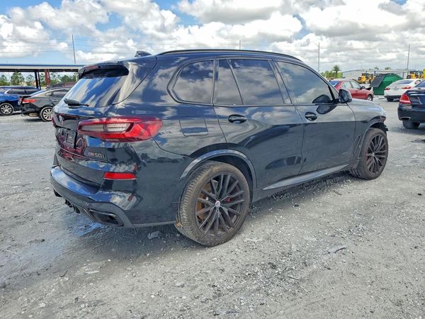 2022 BMW X5 M50i