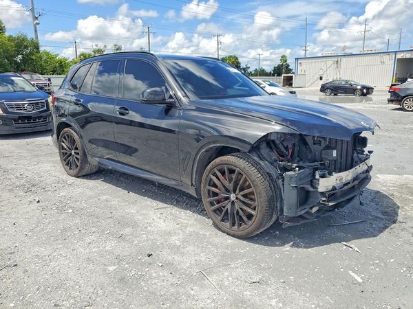 2022 BMW X5 M50i