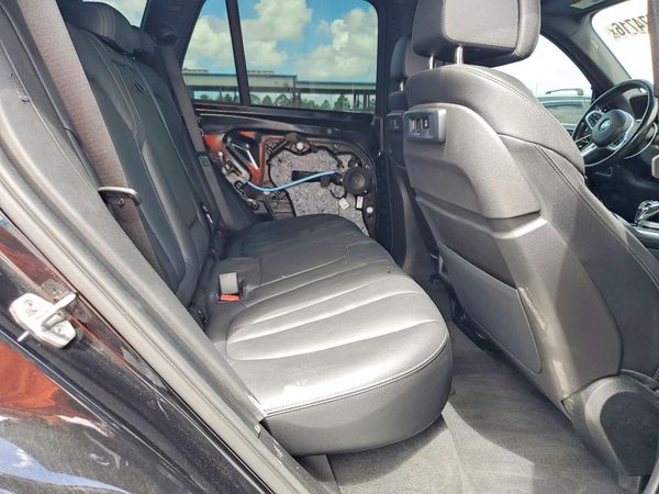 2022 BMW X5 M50i