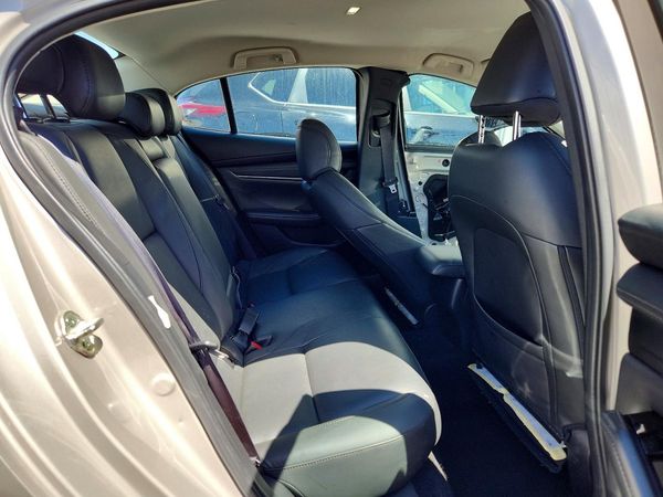 2024 MAZDA 3 Select Sport Package