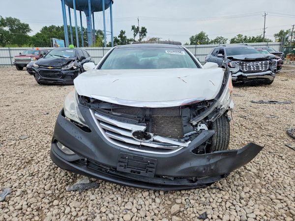 2014 HYUNDAI SONATA