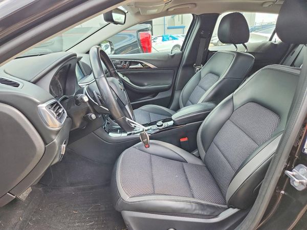 2019 INFINITI QX30