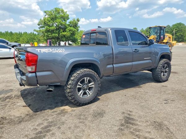 2017 TOYOTA TACOMA