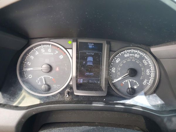 2017 TOYOTA TACOMA