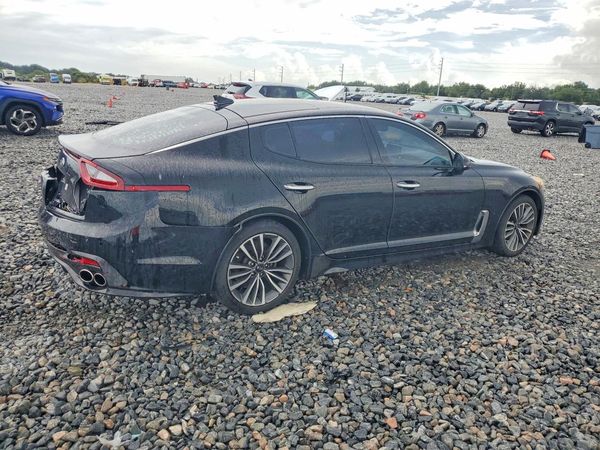 2019 KIA STINGER