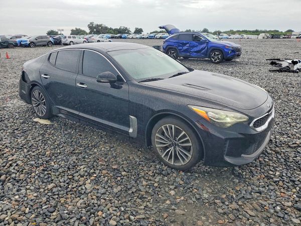 2019 KIA STINGER
