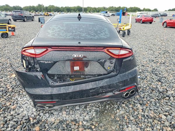 2019 KIA STINGER