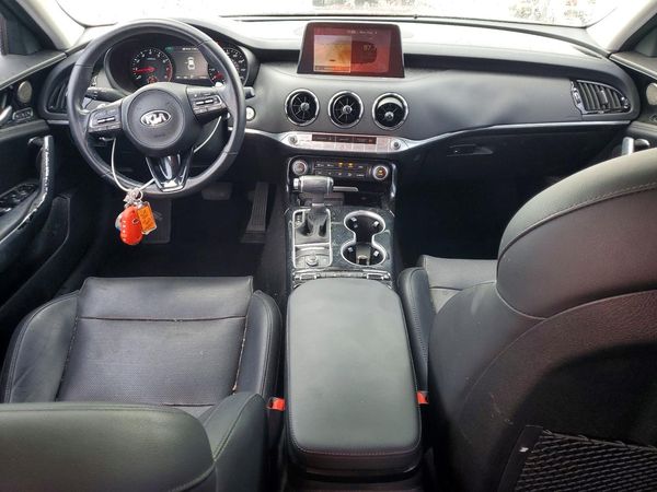 2019 KIA STINGER
