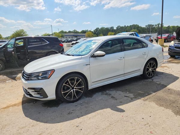 2017 VOLKSWAGEN PASSAT