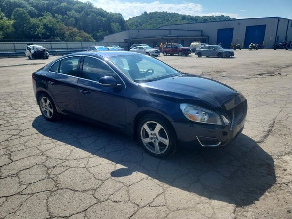 2012 VOLVO S60