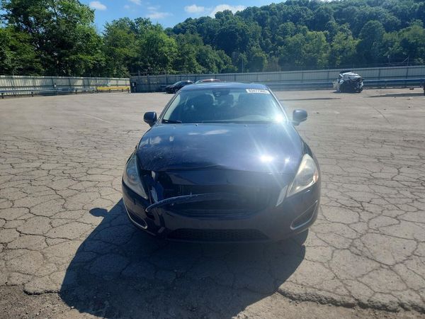 2012 VOLVO S60