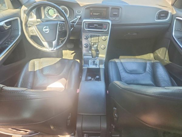 2012 VOLVO S60