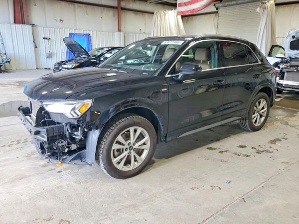 2022 AUDI Q3