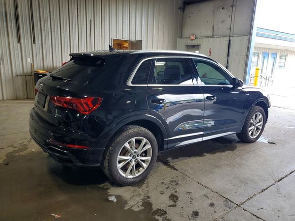 2022 AUDI Q3