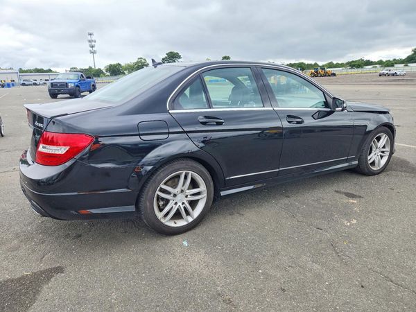 2014 MERCEDES-BENZ C CLASS C300 4 MATIC