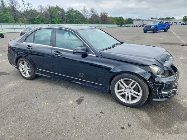 2014 MERCEDES-BENZ C CLASS C300 4 MATIC