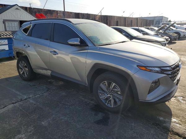 2022 HYUNDAI TUCSON
