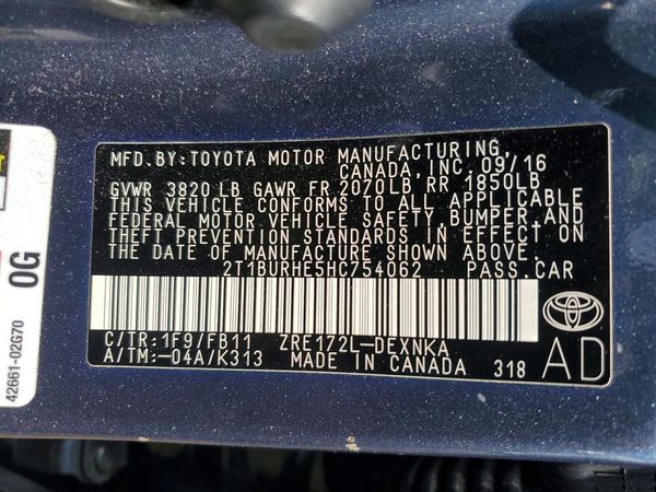 2017 TOYOTA COROLLA