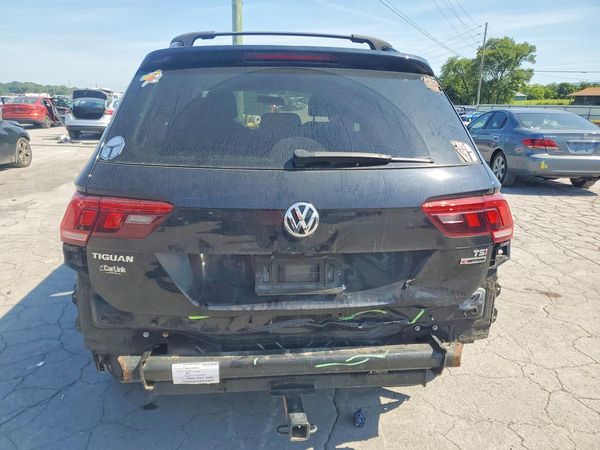 2018 VOLKSWAGEN TIGUAN 4Motion S