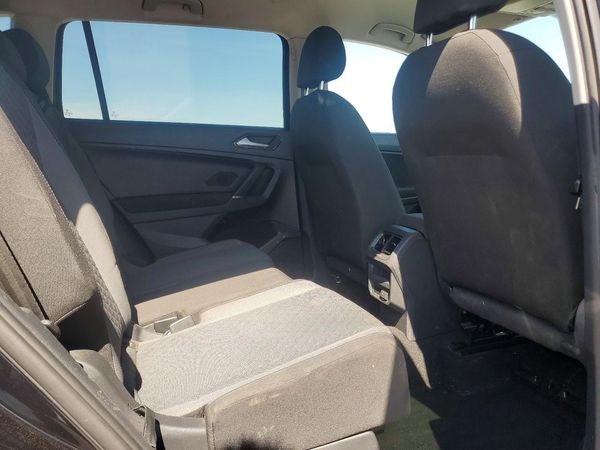 2018 VOLKSWAGEN TIGUAN 4Motion S