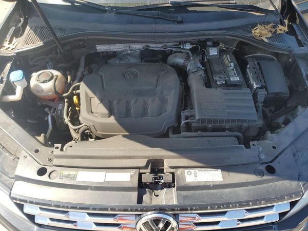 2018 VOLKSWAGEN TIGUAN 4Motion S