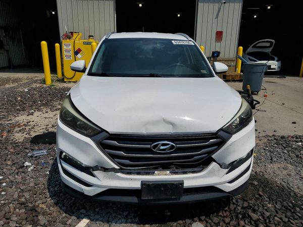 2017 HYUNDAI TUCSON