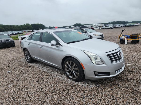 2015 CADILLAC XTS Standard