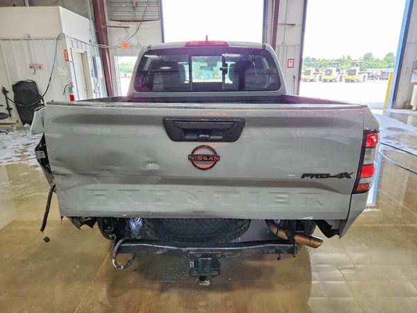2024 NISSAN FRONTIER