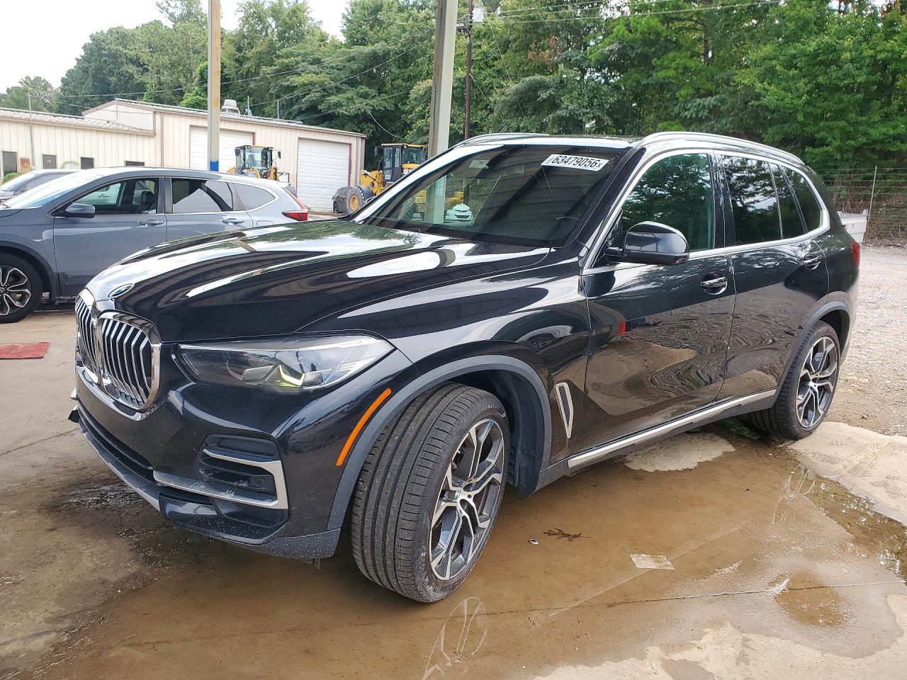 2022 BMW X5 sDrive40i — Front 3/4