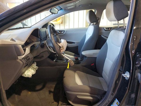 2020 HYUNDAI IONIQ SE — DENT