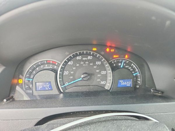 2014 TOYOTA CAMRY