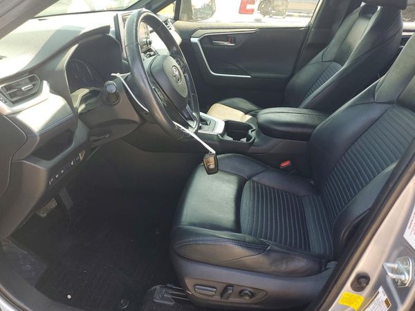 2019 TOYOTA RAV4 XSE HV 4WD