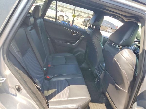 2019 TOYOTA RAV4 XSE HV 4WD