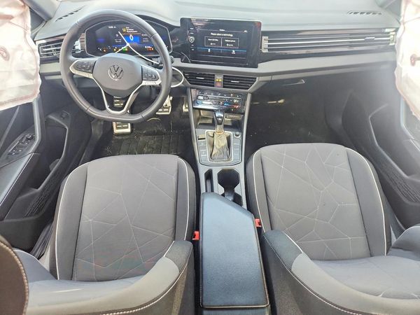 2025 VOLKSWAGEN JETTA Sport
