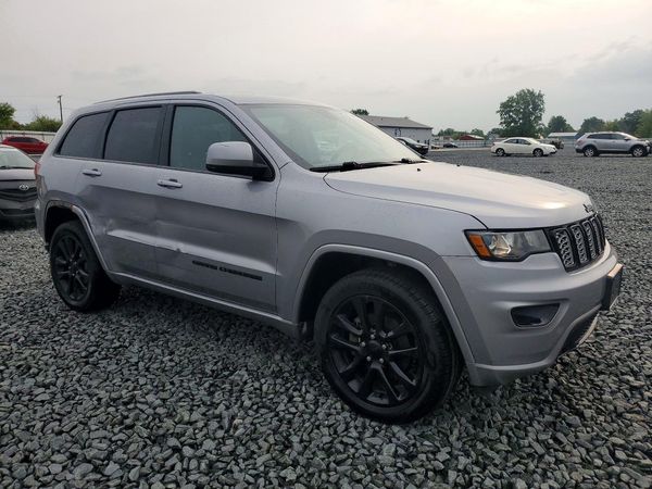 2019 JEEP GRAND CHEROKEE LAREDO 4X4