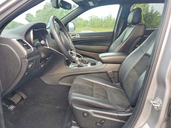2019 JEEP GRAND CHEROKEE LAREDO 4X4