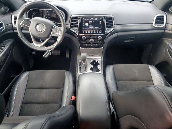 2019 JEEP GRAND CHEROKEE LAREDO 4X4