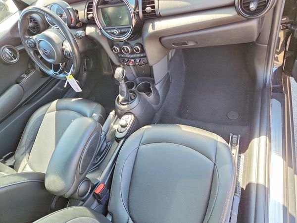 2019 MINI COOPER