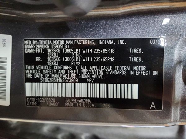 2022 TOYOTA HIGHLANDER XLE