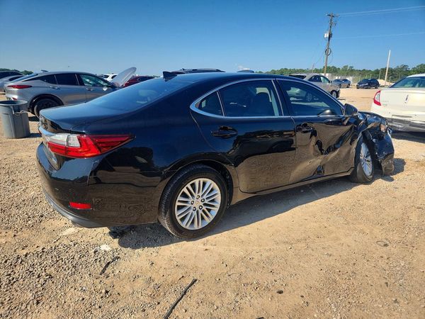 2017 LEXUS ES