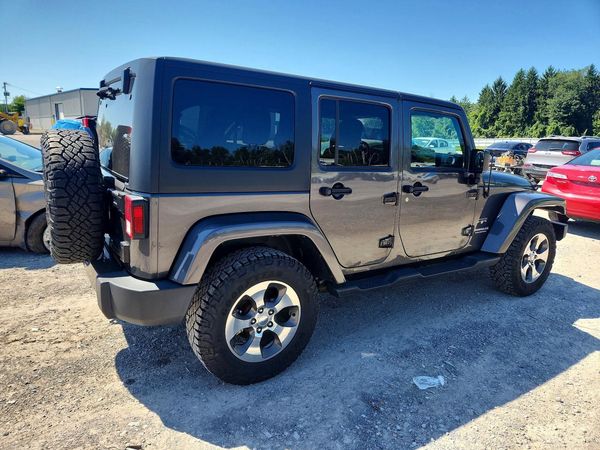 2017 JEEP WRANGLER UNLIMITED SAHARA 4X4