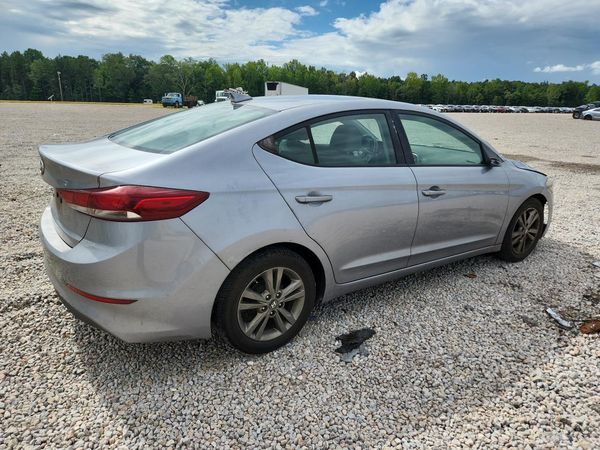 2017 HYUNDAI ELANTRA