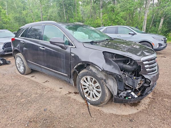 2017 CADILLAC XT5 Base